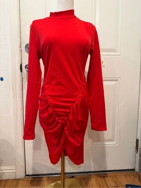 Women’s Red Long-Sleeve Ruched Midi Dress